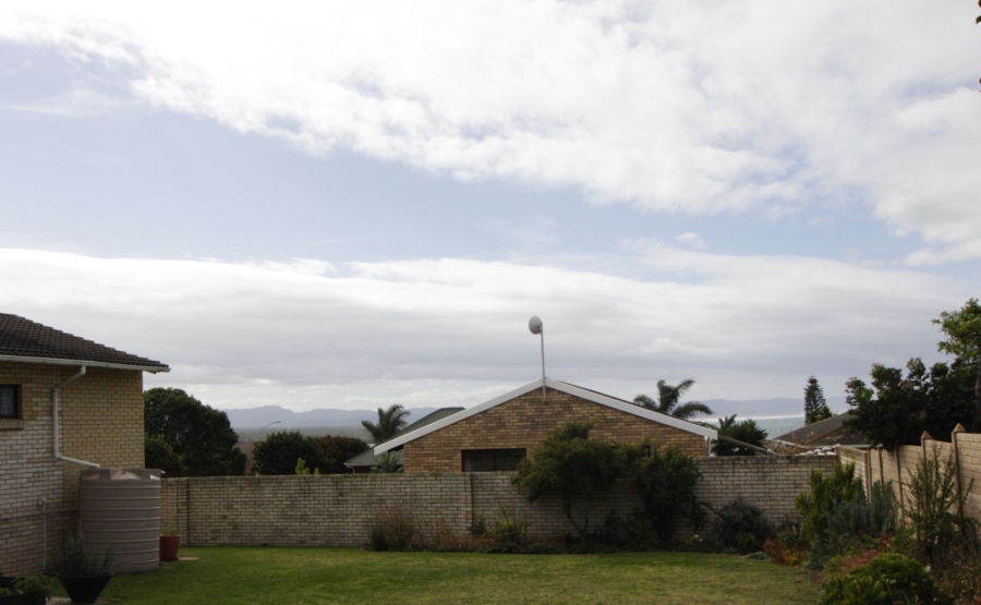 2 Bedroom Property for Sale in Wavecrest Eastern Cape